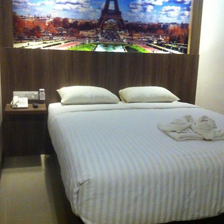 Sintang Hotel My Home מראה חיצוני תמונה